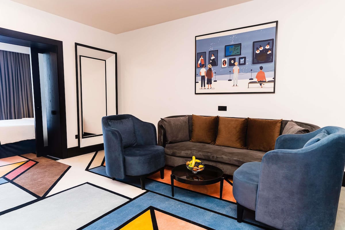 Junior Room, 1 Double Bed with Sofa bed | Hypo-allergenic bedding, minibar, in-room safe, desk