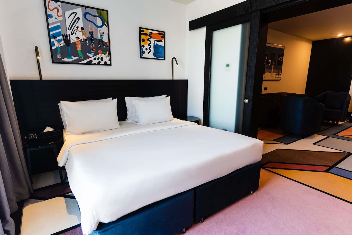 Junior Room, 1 Double Bed with Sofa bed | Hypo-allergenic bedding, minibar, in-room safe, desk