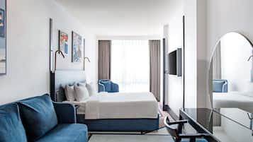 Privilege, Room, 1 Double Bed | Hypo-allergenic bedding, minibar, in-room safe, desk