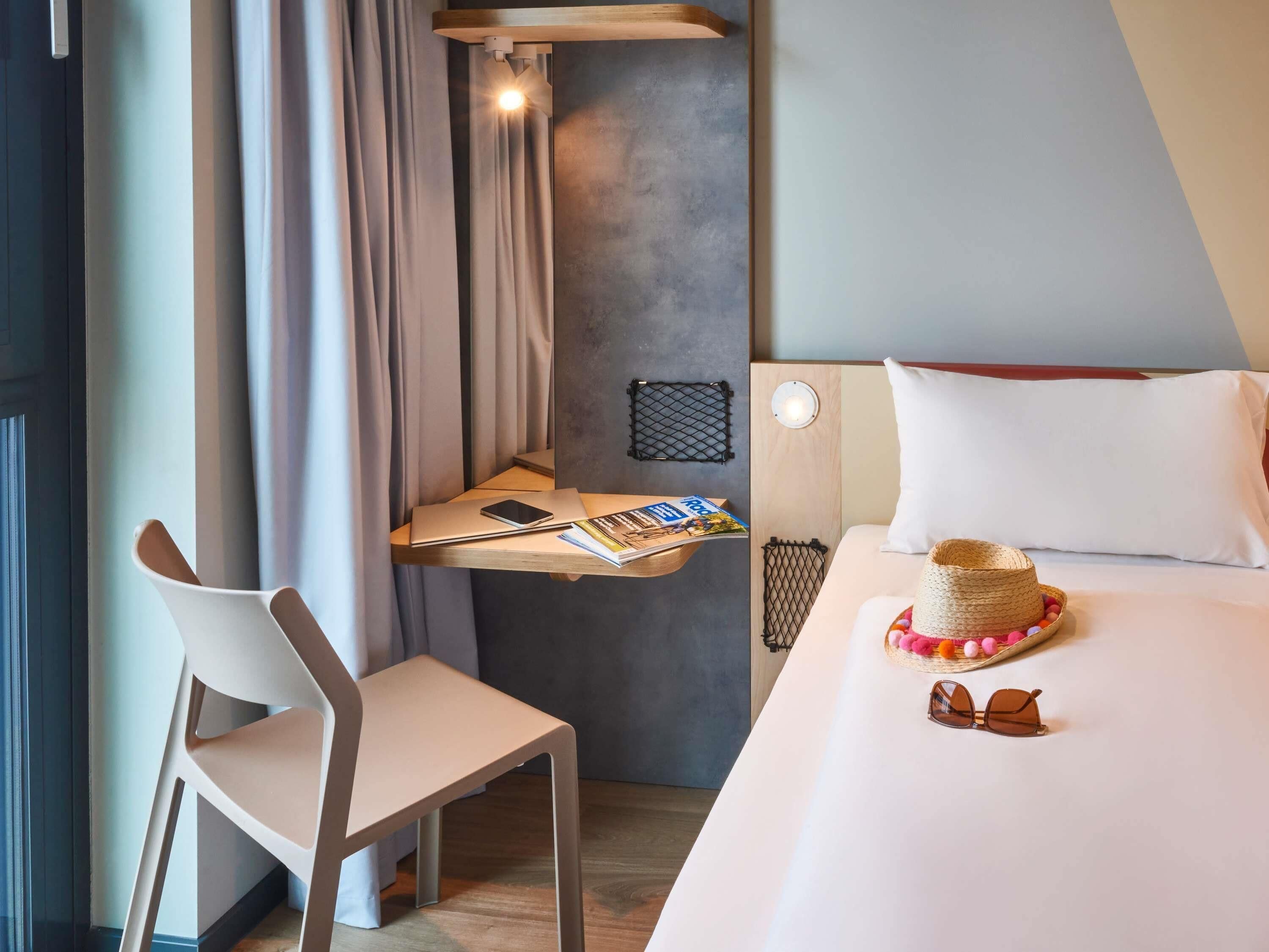 Desk, laptop workspace, soundproofing, iron/ironing board