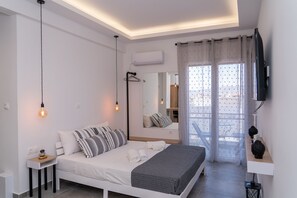 1 chambre, fer et planche à repasser, accès au Wi-Fi (inclus)