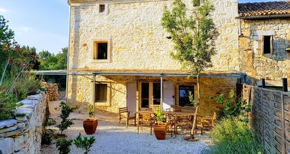 Fabulous Stone House and Large Natural Pool