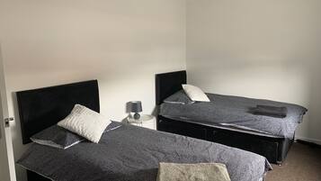 Apartment | 2 bedrooms, free WiFi, bed sheets