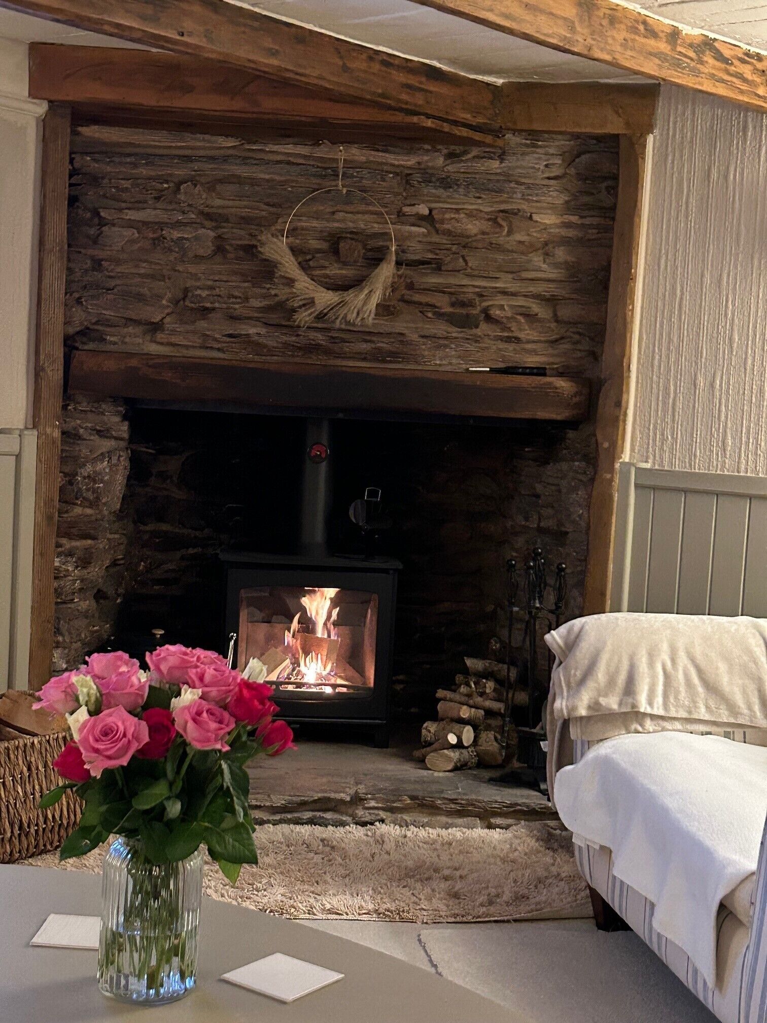 A Charming Detached Cottage With Lovely Garden And Parking. Ev Charger Available - Dartmouth