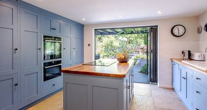 The Pond House, Westleton