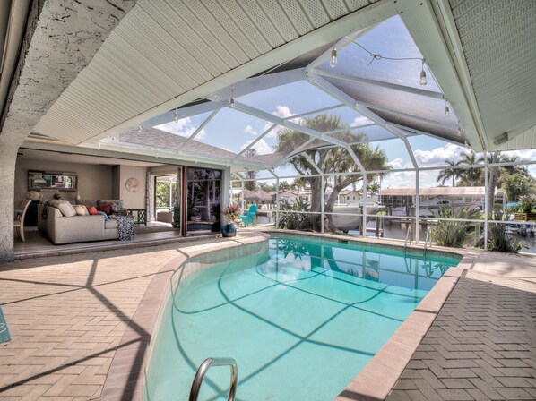 Outdoor pool, a heated pool