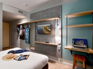 Premium bedding, pillow-top beds, individually furnished - Ibis Budget Saint Nazaire Centre Gare (Saint-Nazaire)