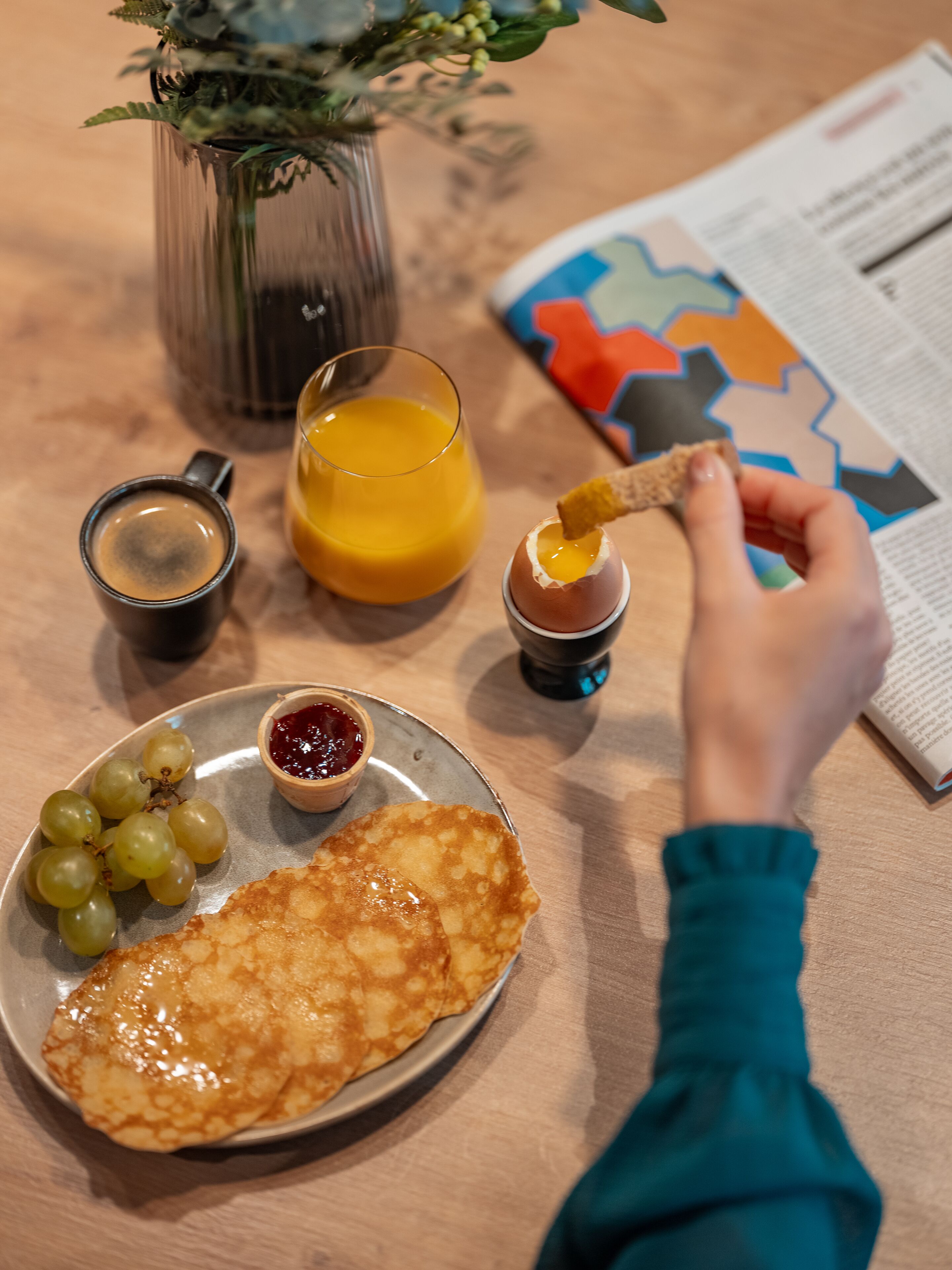 daily buffet breakfast (eur 13.90 per person)