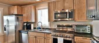 Spruce Haven 3 Bedroom Home by RedAwning