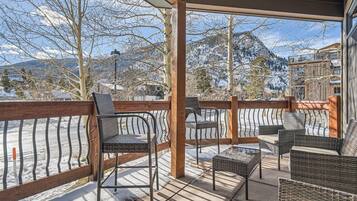 Condo, 4 Bedrooms | Property grounds