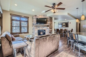 Condo, 4 quartos | Cozinha privada