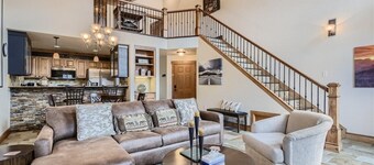 Drake Landing #a8 3 Bedroom Condo by RedAwning