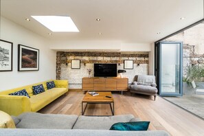 Hus (3 Bedrooms) | Opholdsområde