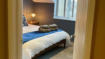 Comfort Townhome | 3 bedrooms, individually decorated, individually furnished, free WiFi