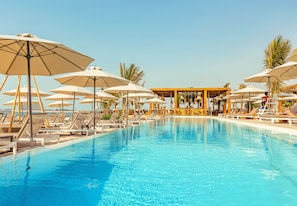 3 outdoor pools, pool umbrellas, pool loungers