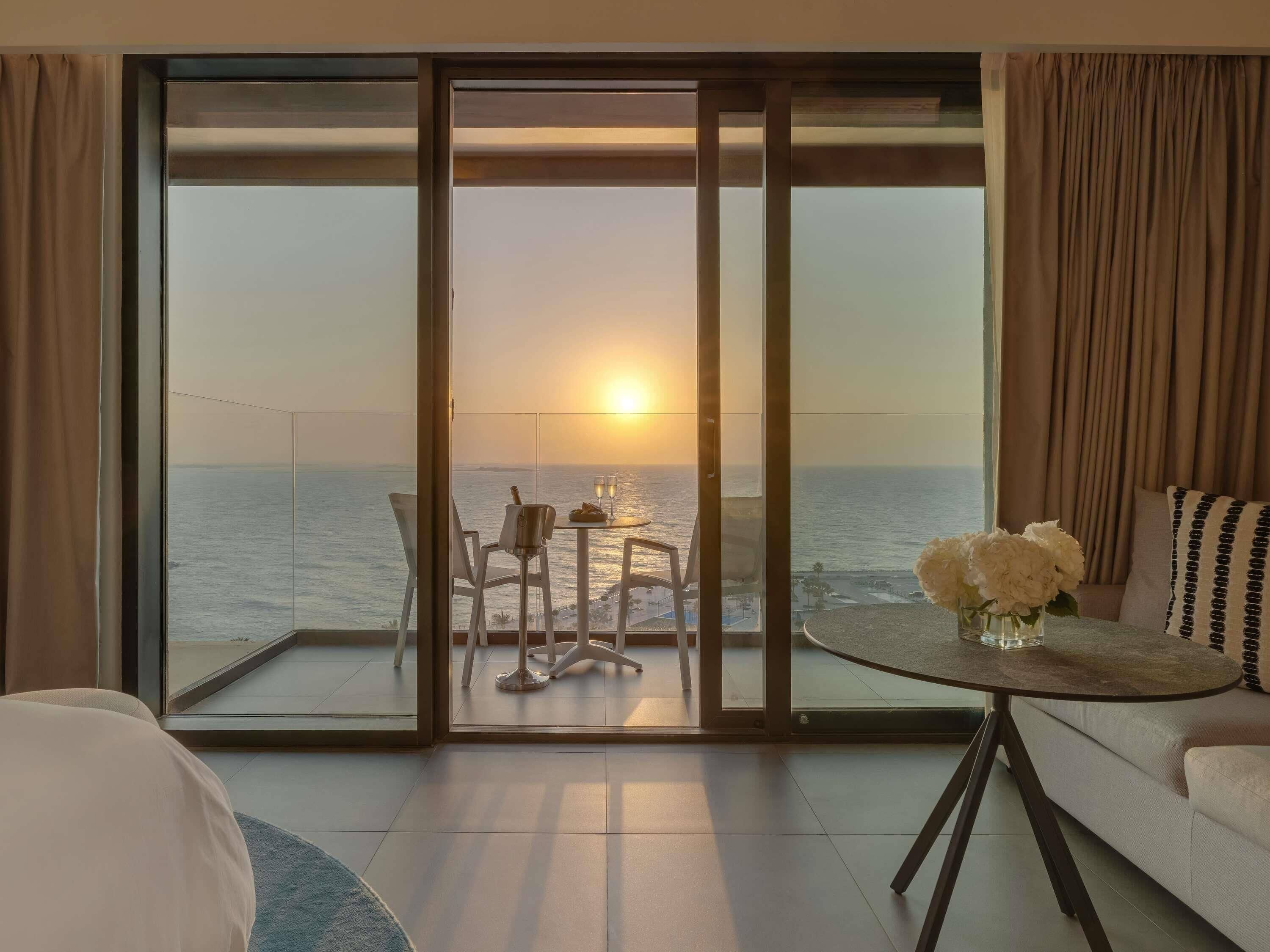 Superior Room, 1 King Bed with Sofa bed, Sea View | Minibar, in-room safe, desk, laptop workspace