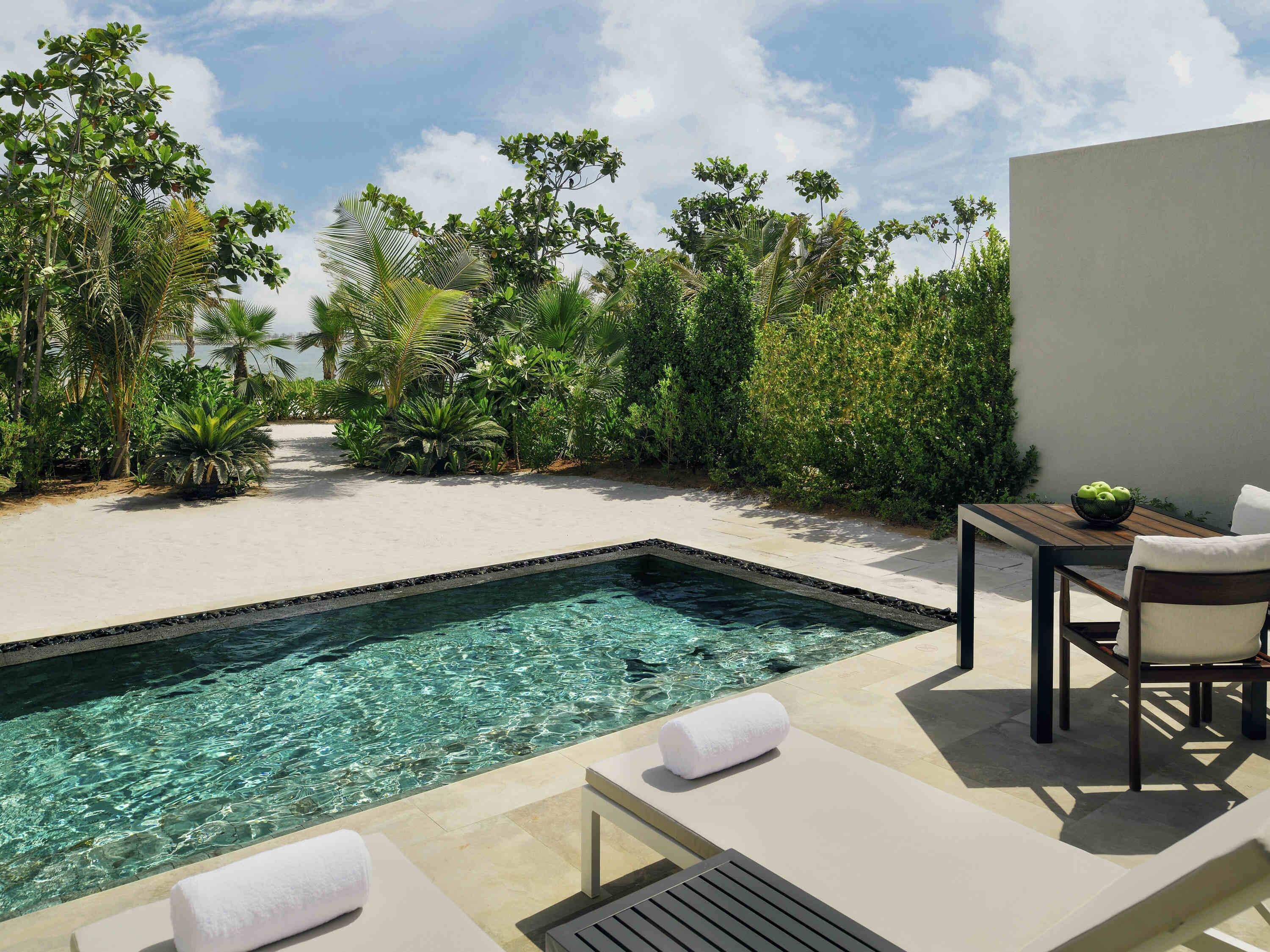 Al Marjan Beachfront Suite with Private Pool | Minibar, in-room safe, desk, laptop workspace