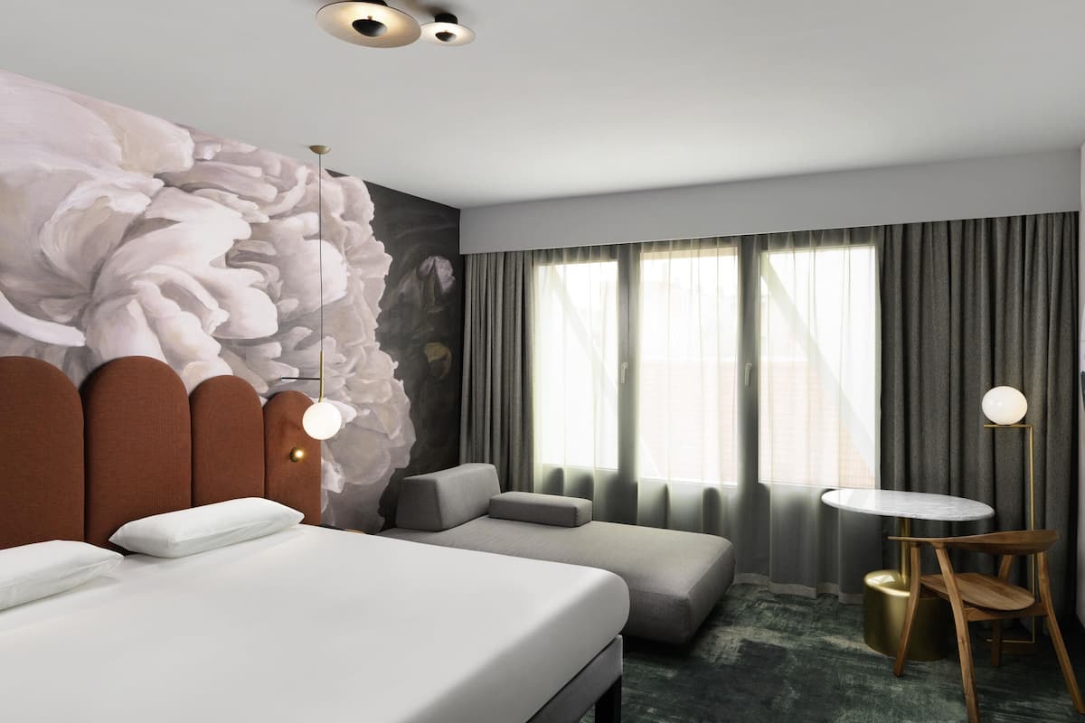 Superior Double Room, 1 Double Bed with Sofa bed | Minibar, in-room safe, laptop workspace, blackout drapes