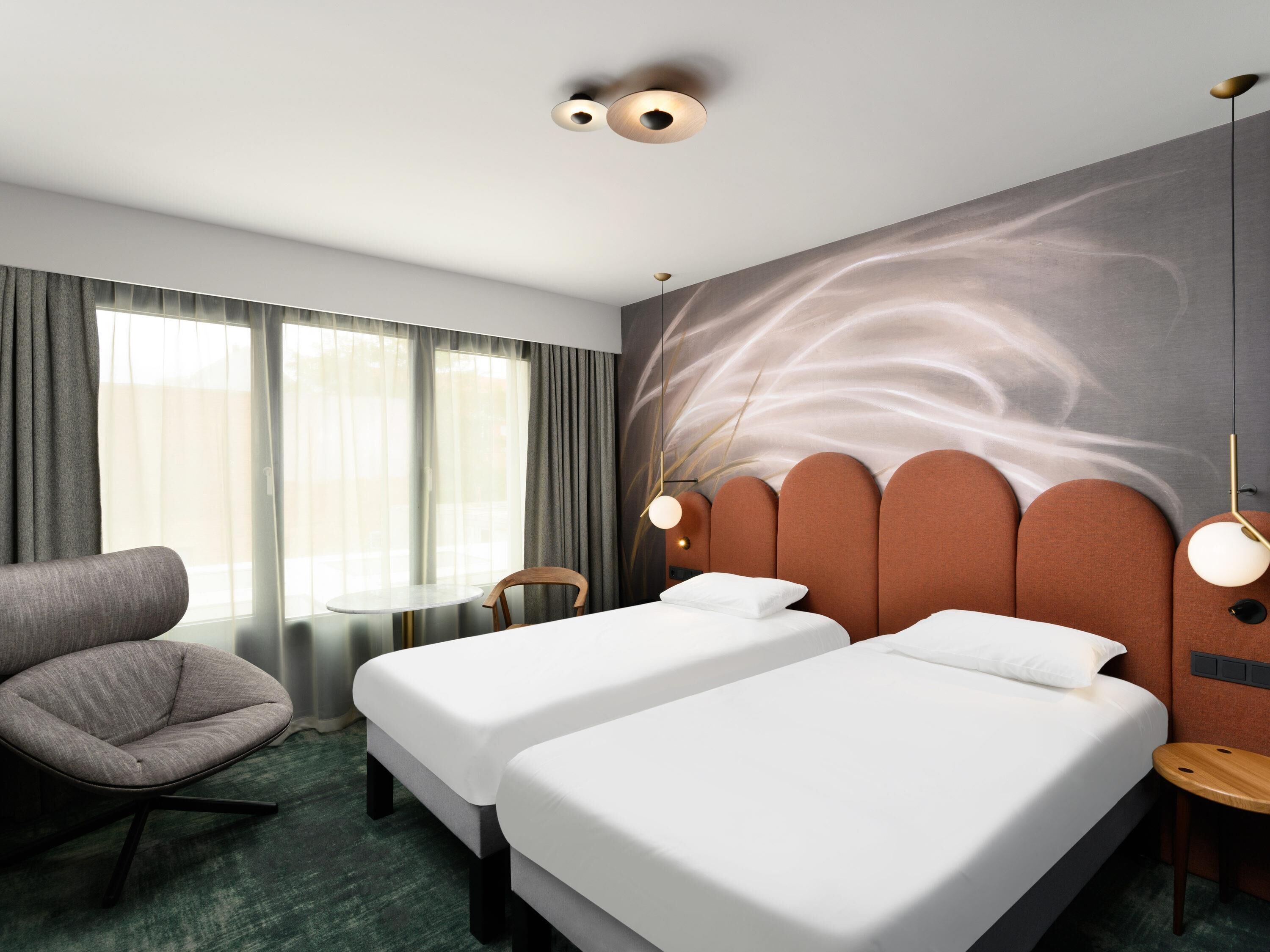 Minibar, in-room safe, individually decorated, individually furnished