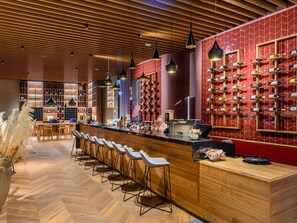 Bar (in der Unterkunft)