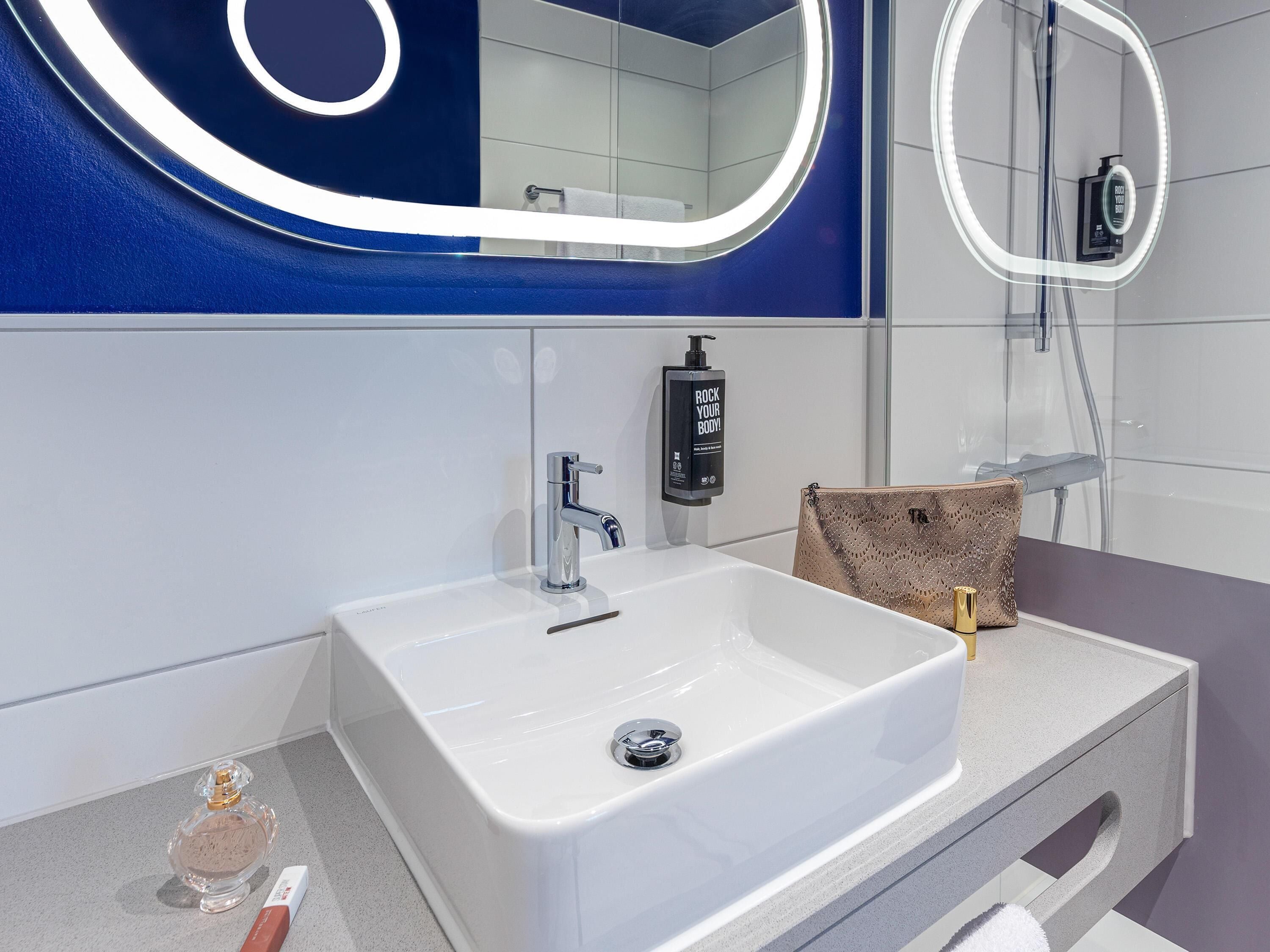 Photo - ibis Styles Muenchen Perlach