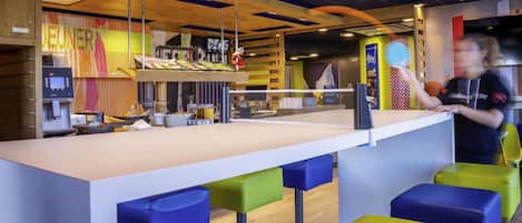 Daily buffet breakfast (EUR 8.5 per person)