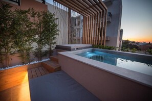 Udendørs pool