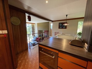3 bedrooms, iron/ironing board, free WiFi