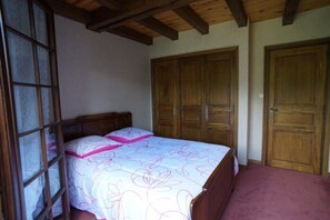 2 camere, ferro/asse da stiro
