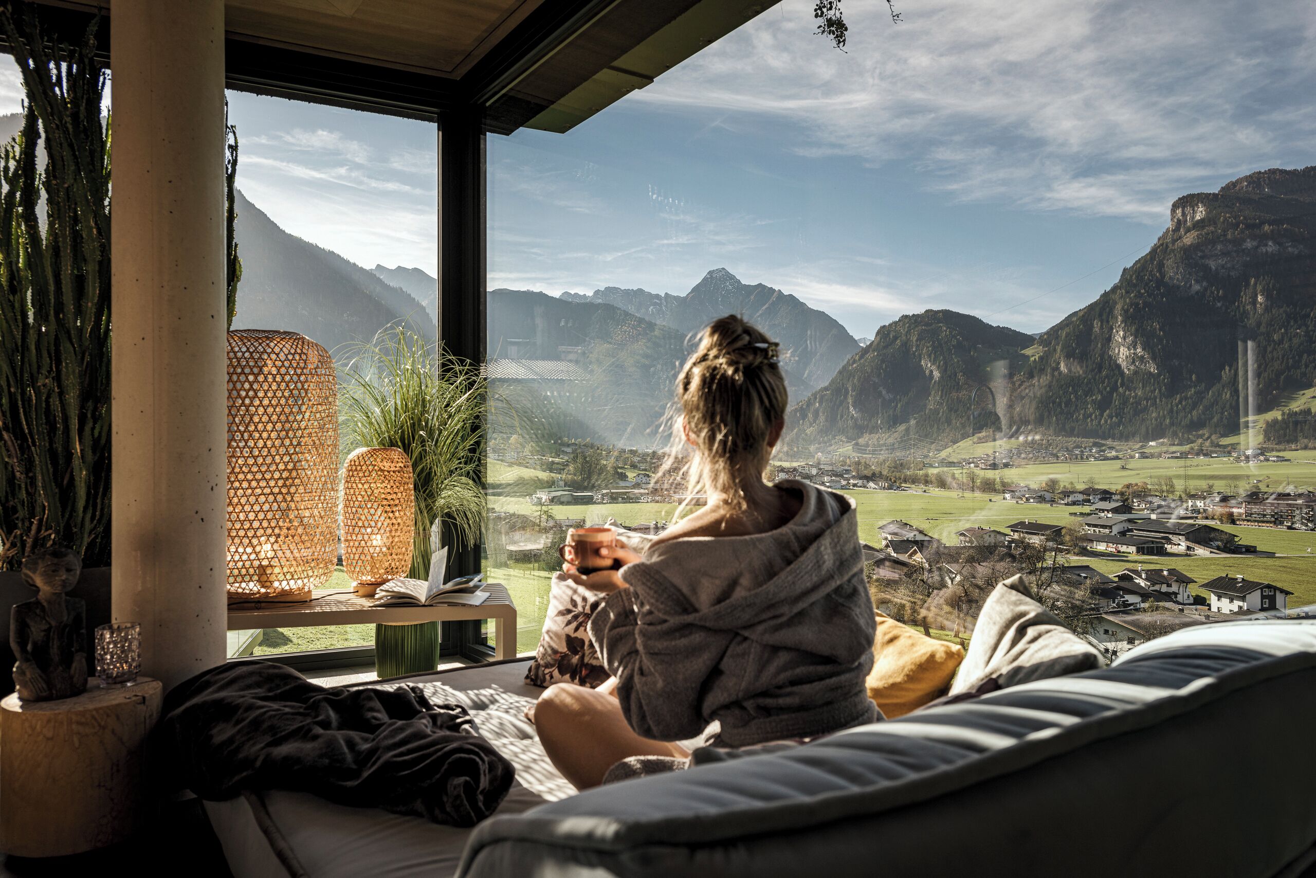 Sauna, steam room, body treatments, hot stone massages, Swedish massages