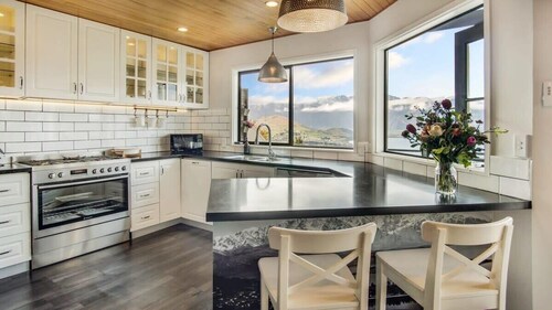 Greenstone Heights