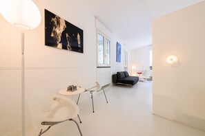 Apartment | 3 bedrooms - PM3 - Via del Parco Margherita 3 (Naples)