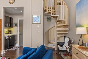 Smart TV, DVD player