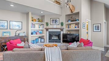 TV connectée, cheminée, lecteur de DVD