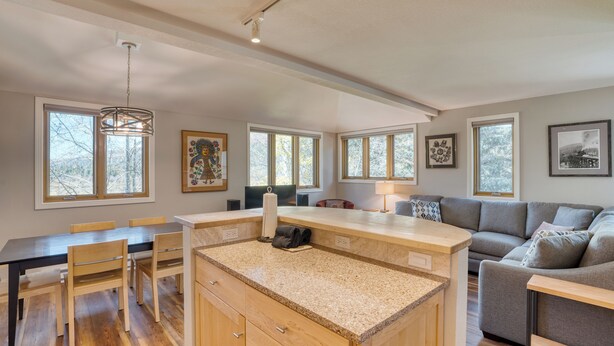 Interior - Lulu City 5B by AvantStay | Across From Lift #7 | 10-minute Walk to Downtown (Telluride)