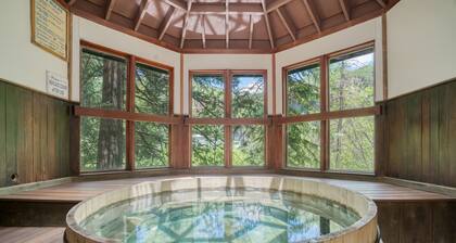 Manitou Riverhouse 115 by AvantStay | Spacious Condo in the Centre of Telluride