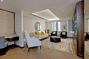 Interior - 3-bed Deluxe 309 (London)