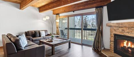 Smart TV, fireplace, DVD player