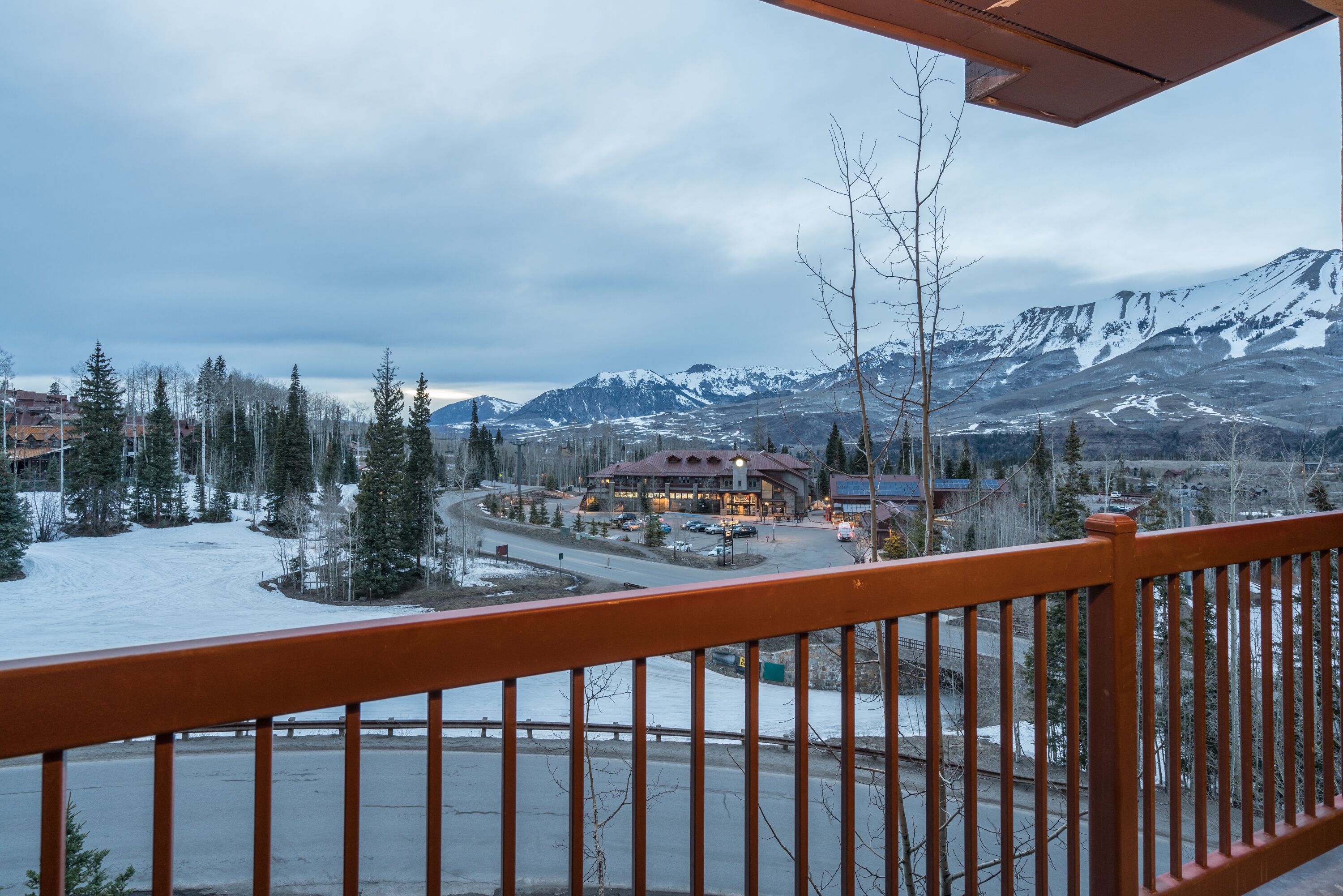Lorian 8 by AvantStay | Relaxing Home Close to Slopes & Hiking Trails