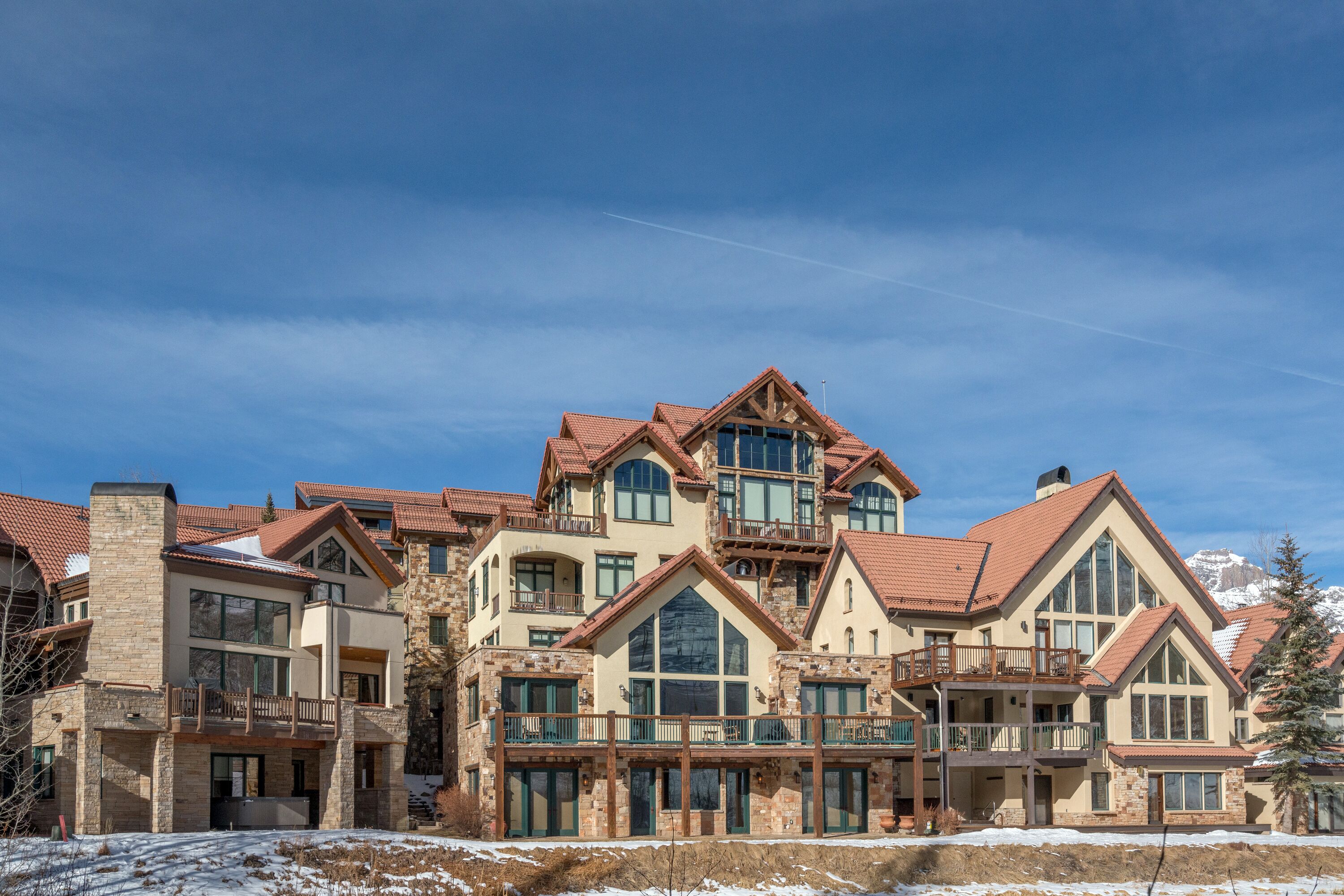 Telemark B by AvantStay | Ski In\/ Ski Out at the Heart of Mountain Village!