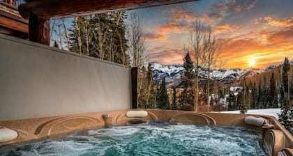 Villas At Tristant 137 by AvantStay | Ski In/Out + Hot Tub + Panoramic Views