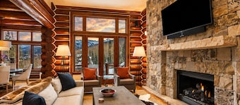 Villas At Tristant 137 by AvantStay | Ski In/Out + Hot Tub + Panoramic Views