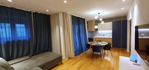 Appartement (A1) | Cuisine privée | Grand réfrigérateur, four, plaque de cuisson, lave-vaisselle