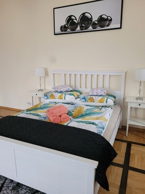 1 bedroom, iron/ironing board, free WiFi, bed sheets