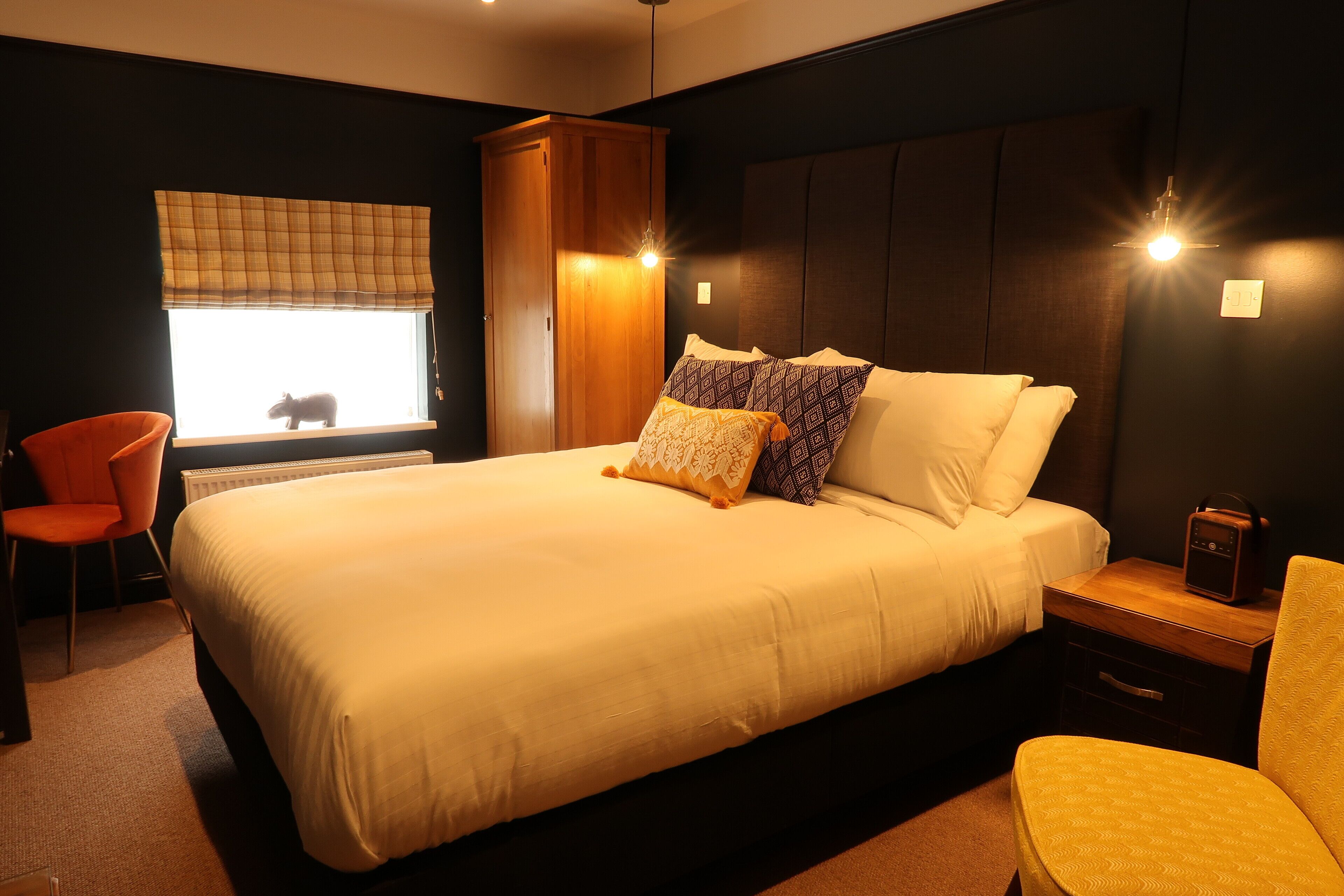 Deluxe Double Room, 1 Queen Bed | Hypo-allergenic bedding, down comforters, memory foam beds