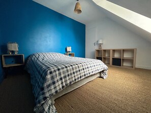 2 bedrooms, iron/ironing board, free WiFi, bed sheets - Kerguido - Two Bedroom House, Sleeps 4 (Île-aux-Moines)