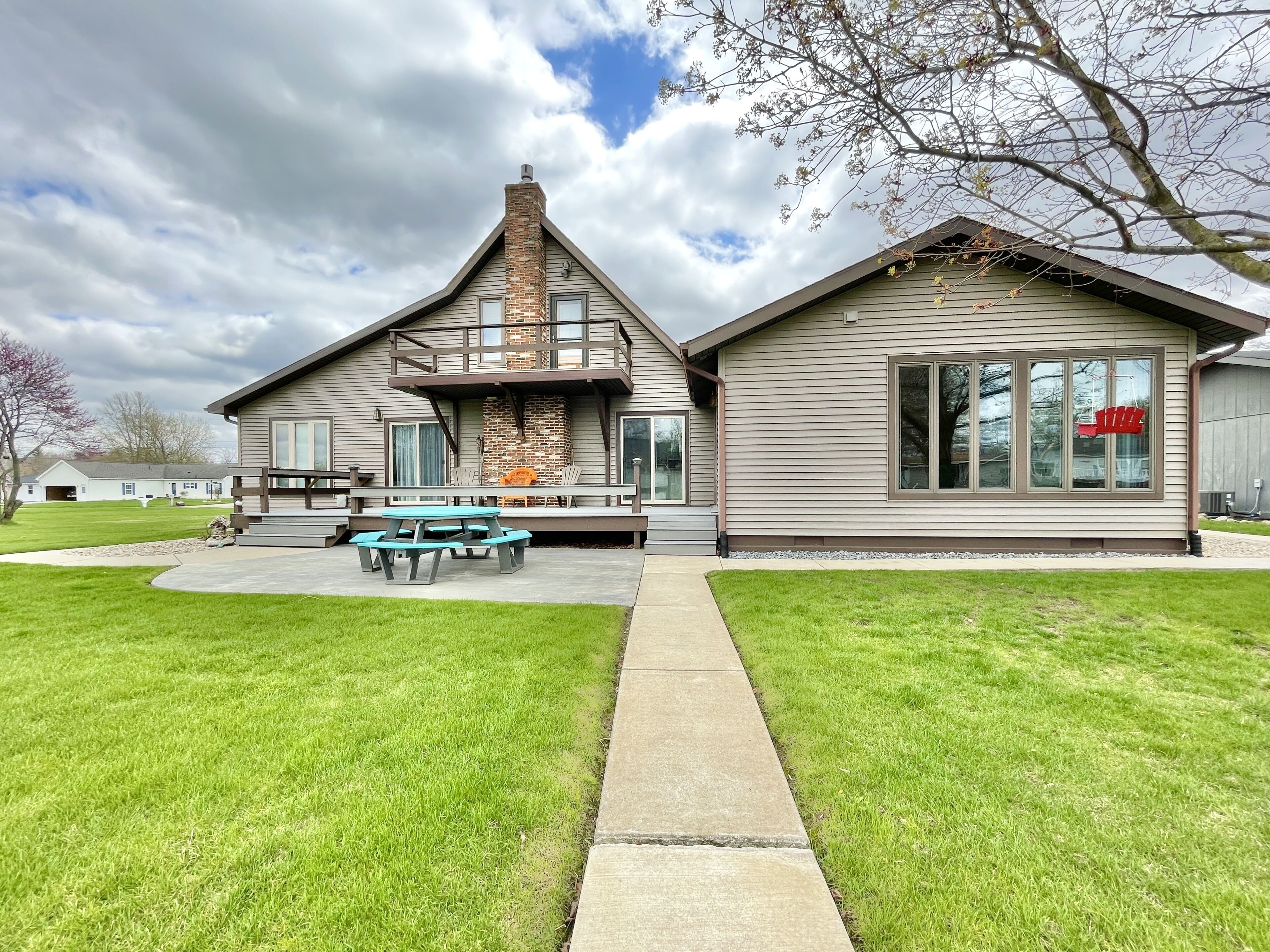 Entire Lake Manitou Home - Sleeps 10