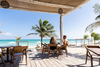 Punta Blanca 海灘屋飯店