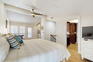 2 室のベッドルーム、アイロン / アイロン台、インターネット、ベッドシーツ