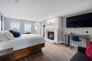 Bureau, espace de travail pour ordinateur portable, Wi-Fi gratuit